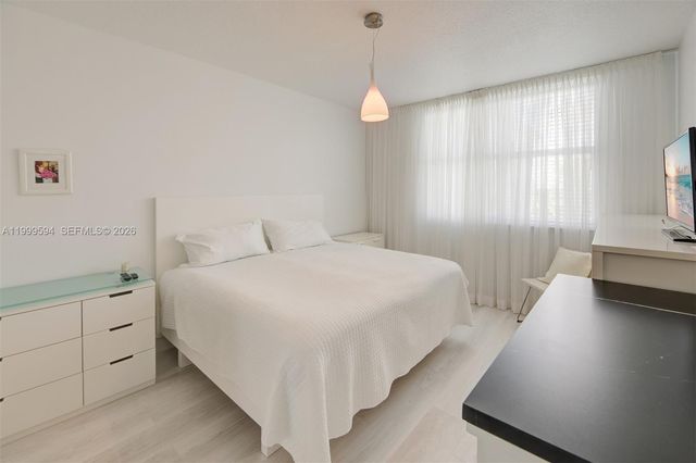 2401 NE 65th St 509, Fort Lauderdale, FL 33308