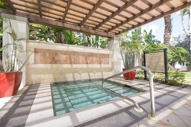 2401 NE 65th St 509, Fort Lauderdale, FL 33308