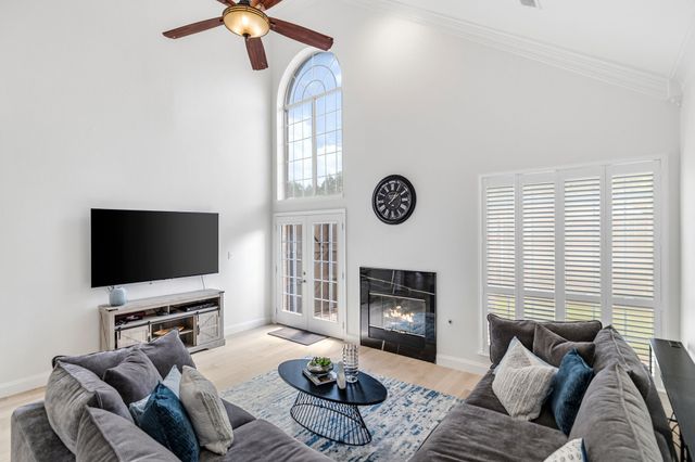 115 Saint James Road, Irving, TX 75063