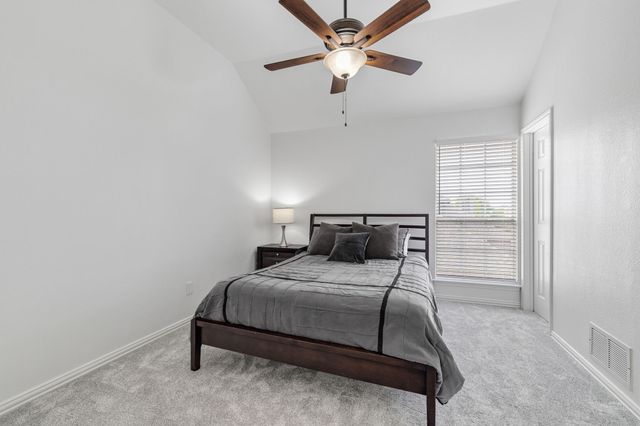 115 Saint James Road, Irving, TX 75063