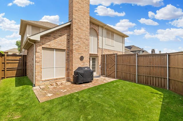 115 Saint James Road, Irving, TX 75063