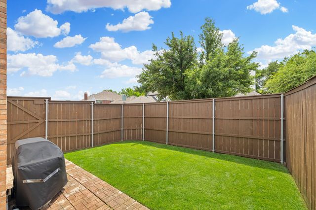 115 Saint James Road, Irving, TX 75063