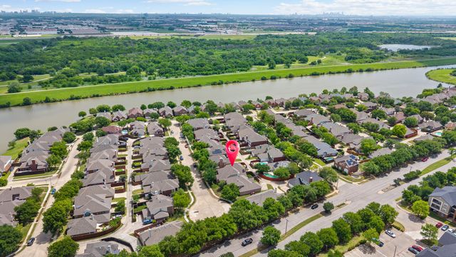 115 Saint James Road, Irving, TX 75063