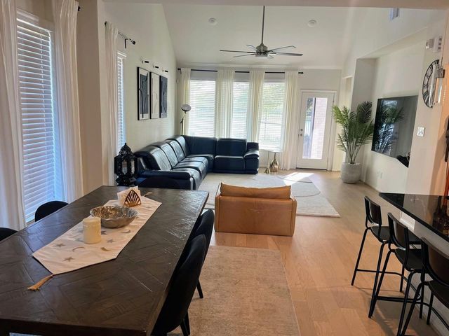 10526 Wagner Street, Iowa Colony, TX 77583