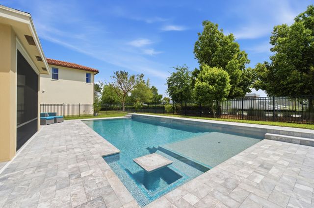 1096 Sterling Pine Place, Loxahatchee, FL 33470