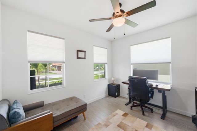 1096 Sterling Pine Place, Loxahatchee, FL 33470