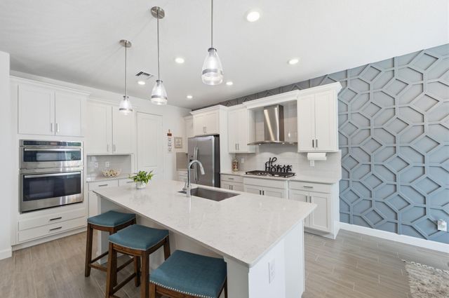 1096 Sterling Pine Place, Loxahatchee, FL 33470