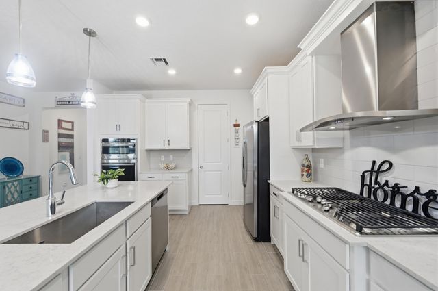 1096 Sterling Pine Place, Loxahatchee, FL 33470