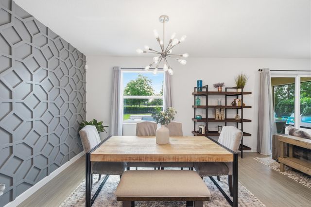 1096 Sterling Pine Place, Loxahatchee, FL 33470