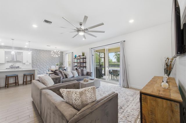 1096 Sterling Pine Place, Loxahatchee, FL 33470