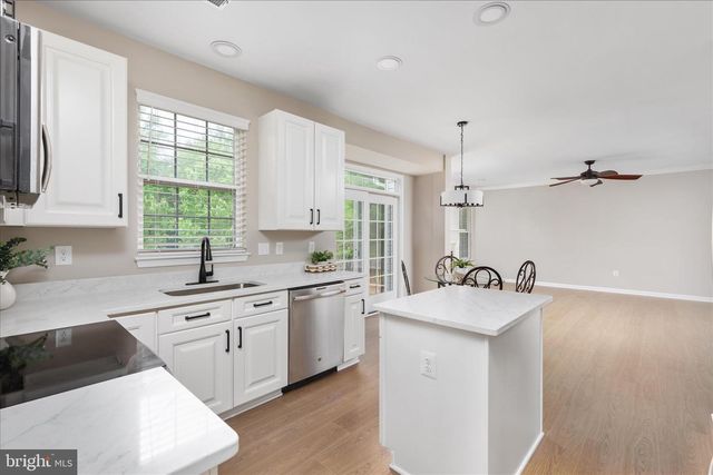 13112 BIGLEAF MAPLE CT, Gainesville, VA 20155
