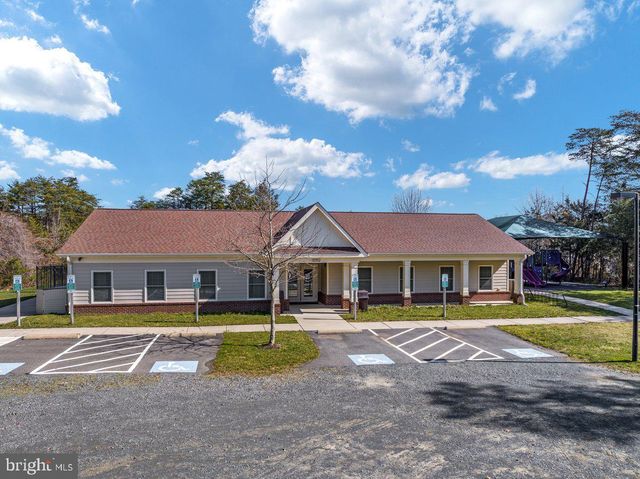 13112 BIGLEAF MAPLE CT, Gainesville, VA 20155