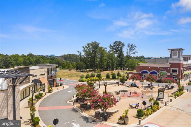 13112 BIGLEAF MAPLE CT, Gainesville, VA 20155