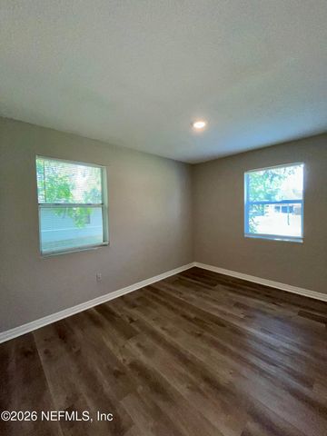 10519 ARENDAL Road, Jacksonville, FL 32218