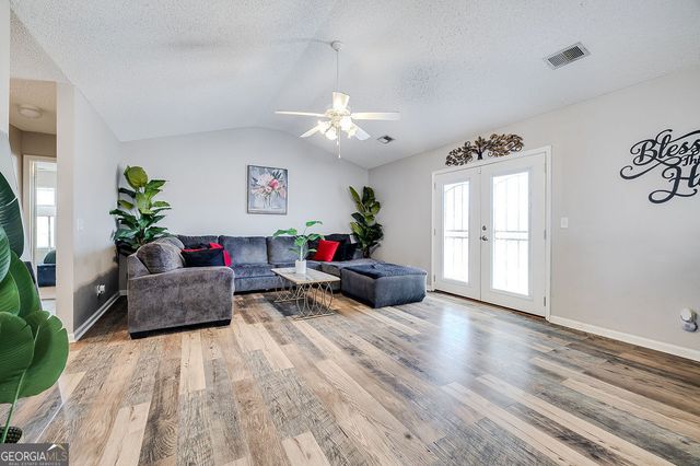 33 Cordage Circle, Port Wentworth, GA 31407