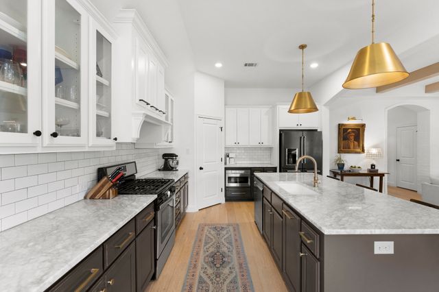 672 Lookout Point Avenue, Aledo, TX 76008