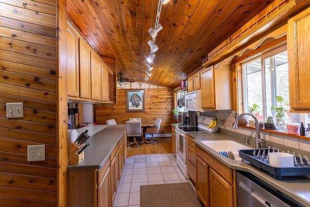 2810 County Road B, Grand Marsh, WI 53936