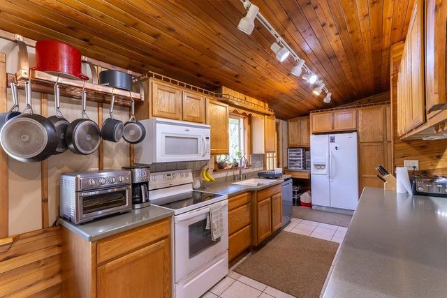 2810 County Road B, Grand Marsh, WI 53936