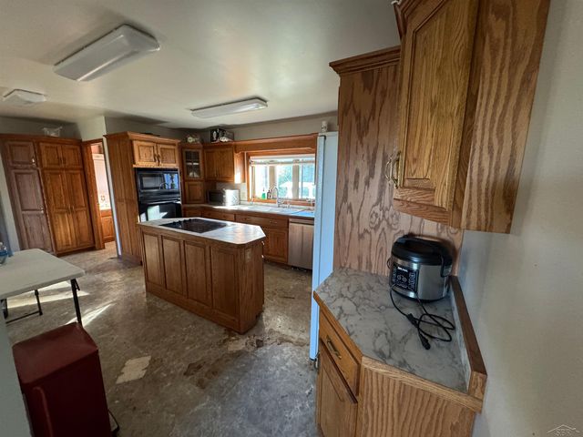 609 Niemala Road, Wakefield, MI 49968