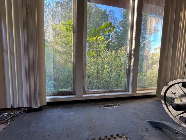 609 Niemala Road, Wakefield, MI 49968