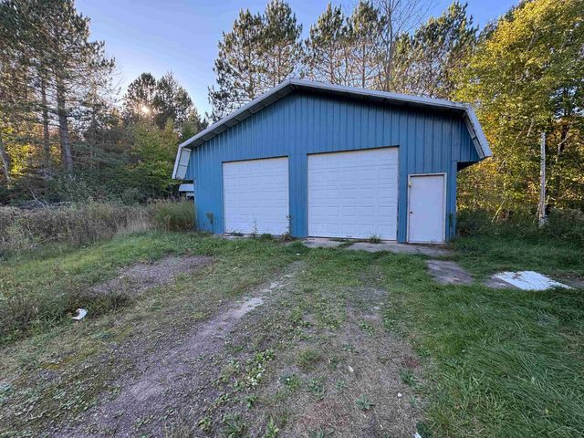 609 Niemala Road, Wakefield, MI 49968