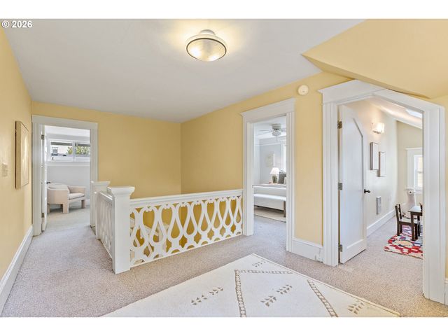 2014 Ne 38TH Ave, Portland, OR 97212