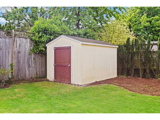 2014 Ne 38TH Ave, Portland, OR 97212