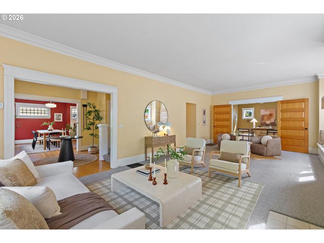 2014 Ne 38TH Ave, Portland, OR 97212