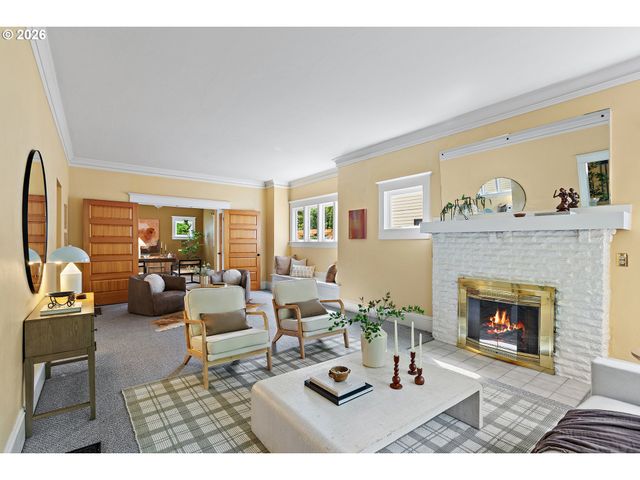 2014 Ne 38TH Ave, Portland, OR 97212