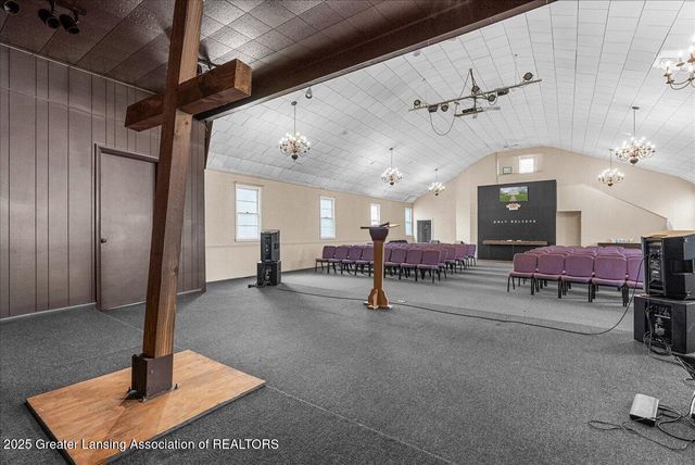 1940 Hall Street, Holt, MI 48842