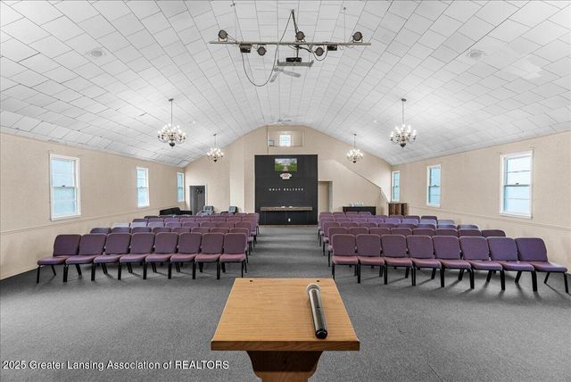 1940 Hall Street, Holt, MI 48842