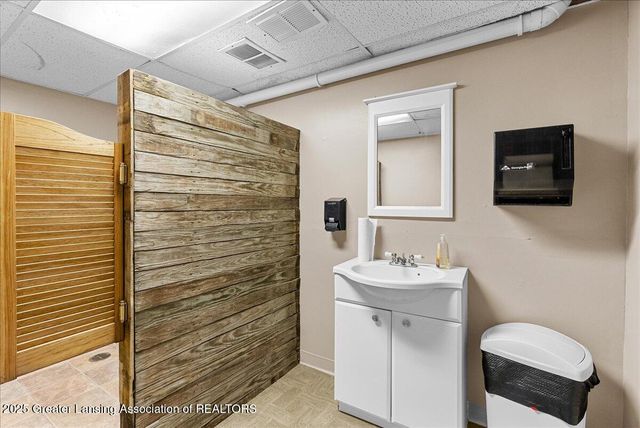 1940 Hall Street, Holt, MI 48842