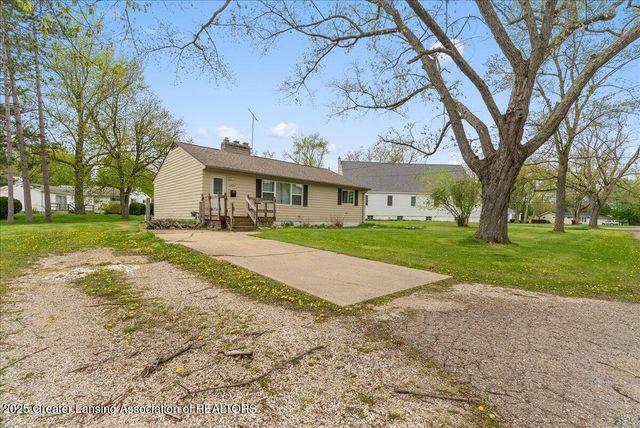 1940 Hall Street, Holt, MI 48842