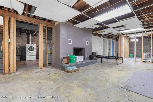 1940 Hall Street, Holt, MI 48842