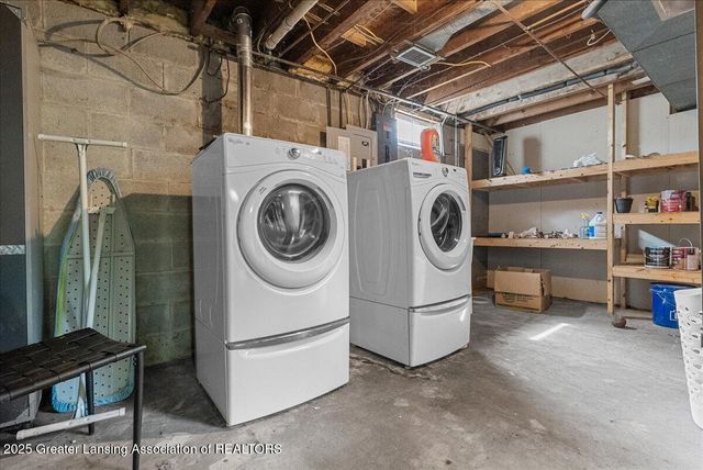 1940 Hall Street, Holt, MI 48842