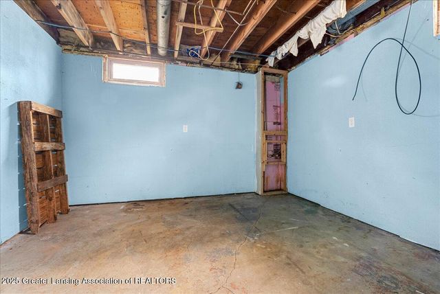 1940 Hall Street, Holt, MI 48842