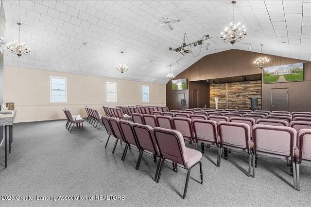 1940 Hall Street, Holt, MI 48842