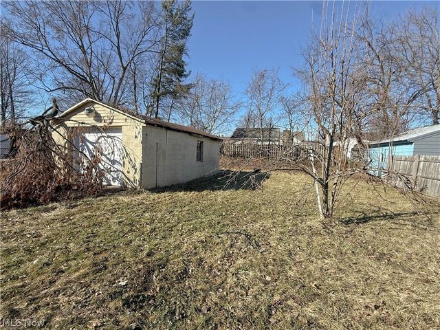 1654 Thalia Avenue, Youngstown, OH 44514