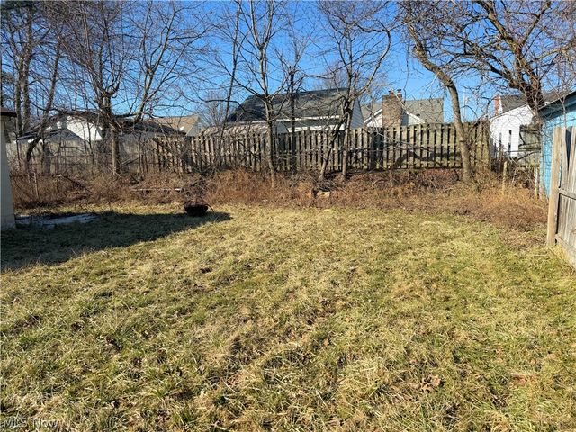 1654 Thalia Avenue, Youngstown, OH 44514