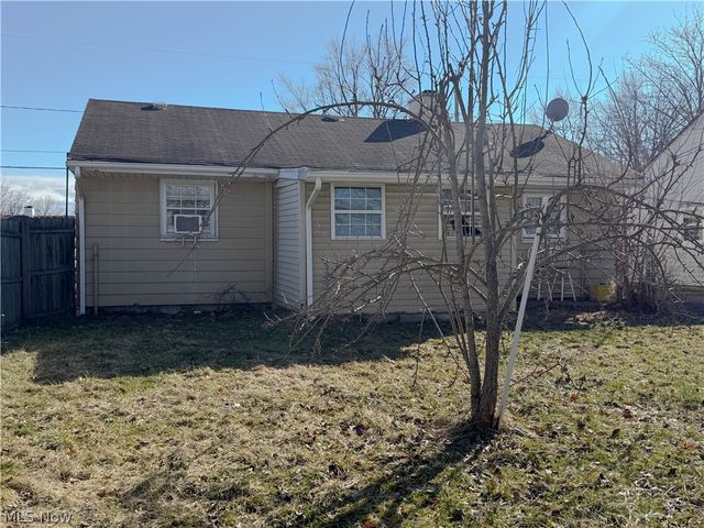 1654 Thalia Avenue, Youngstown, OH 44514