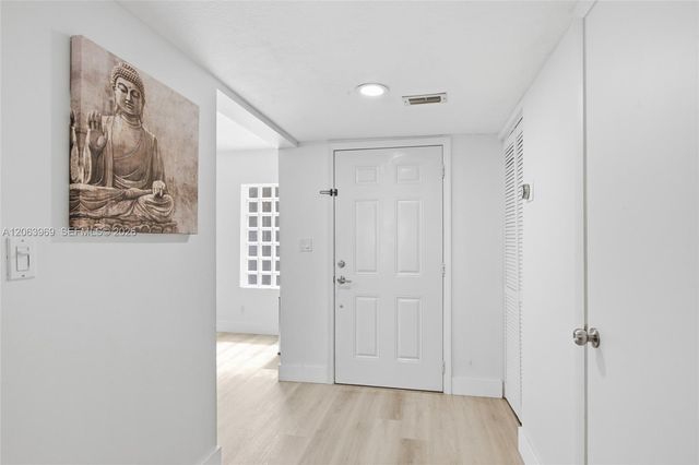 8855 SW 131st Court 202, Miami, FL 33186