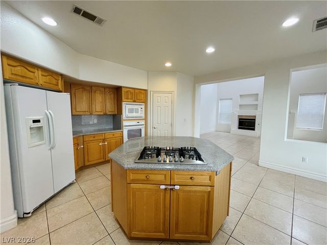 41 Chateau Whistler Court, Las Vegas, NV 89148