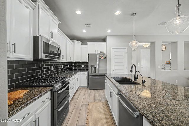 528 W EVERGREEN PEAR Avenue, San Tan Valley, AZ 85140