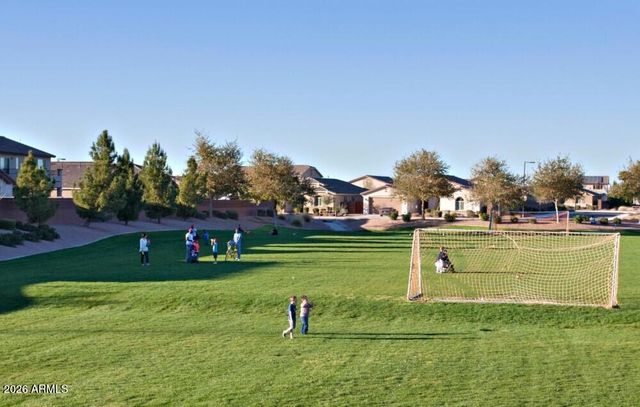 528 W EVERGREEN PEAR Avenue, San Tan Valley, AZ 85140