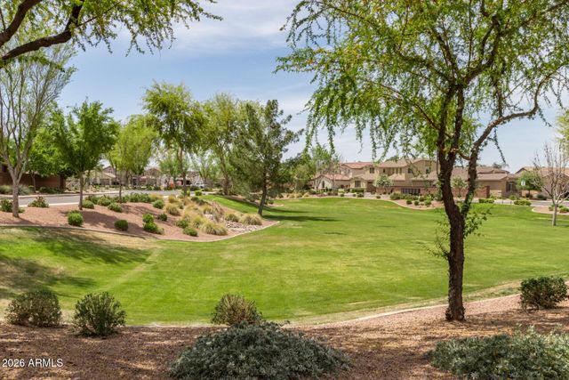 528 W EVERGREEN PEAR Avenue, San Tan Valley, AZ 85140