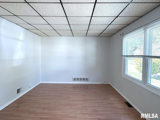 2027 HERBERT Street, Murphysboro, IL 62966