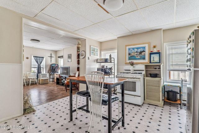 462-470 2nd Avenue, Troy, NY 12182