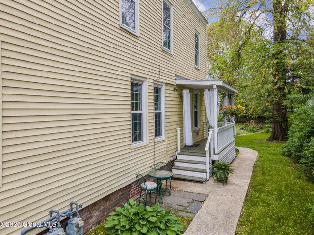 462-470 2nd Avenue, Troy, NY 12182
