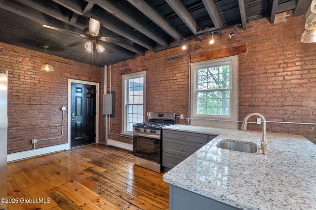 462-470 2nd Avenue, Troy, NY 12182