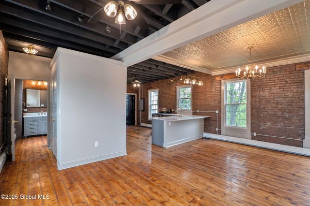 462-470 2nd Avenue, Troy, NY 12182